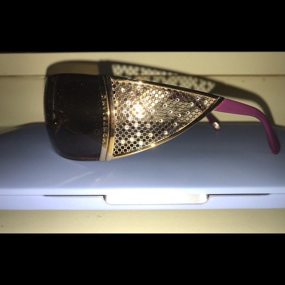 Sunglasses main image 3
